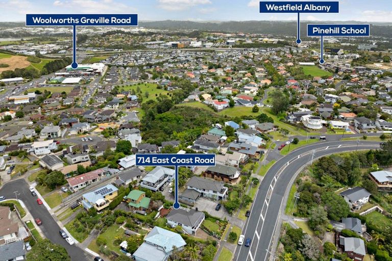 Photo of property in 714 East Coast Road, Pinehill, Auckland, 0632