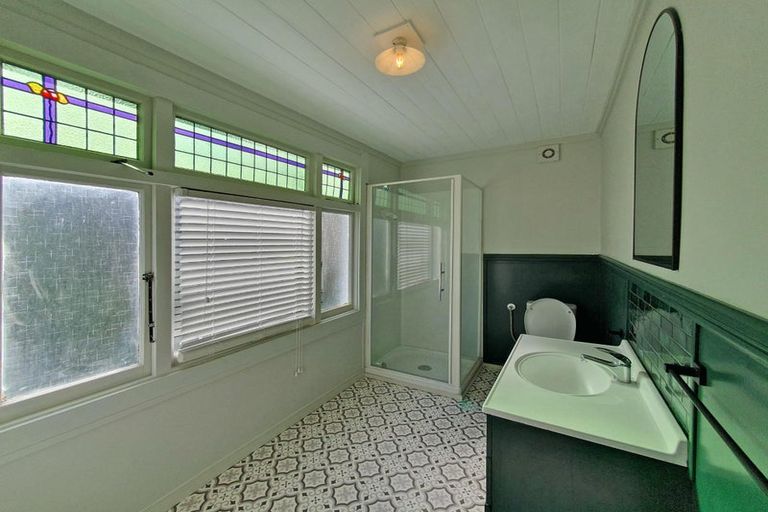 Photo of property in 3 Harvey Road, Bluff Hill, Napier, 4110