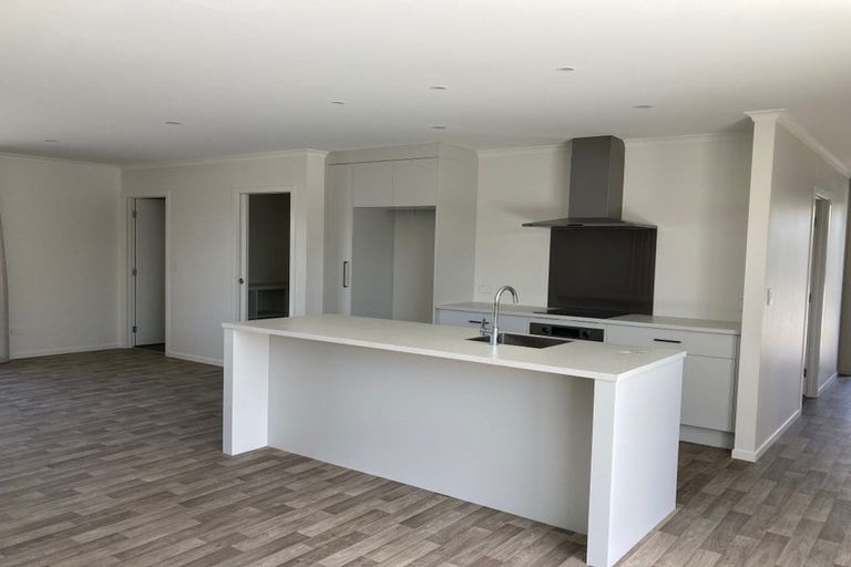 Photo of property in 36 Acacia Avenue, Kihikihi, Te Awamutu, 3800