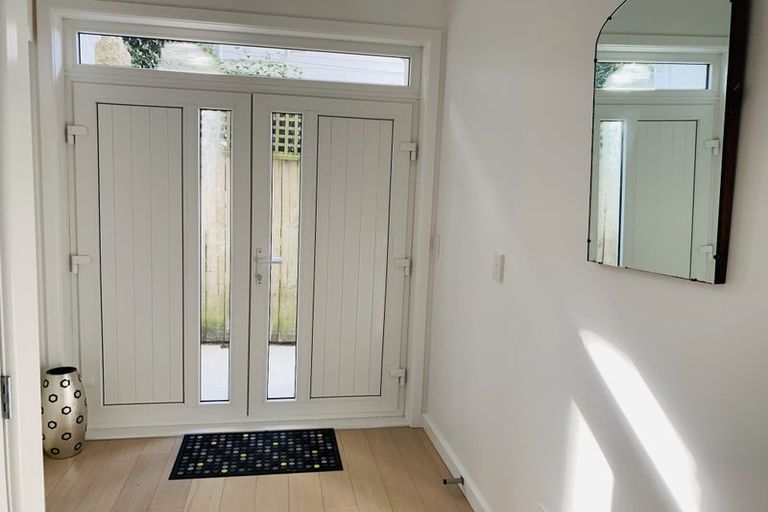 Photo of property in 79a Grant Road, Thorndon, Wellington, 6011