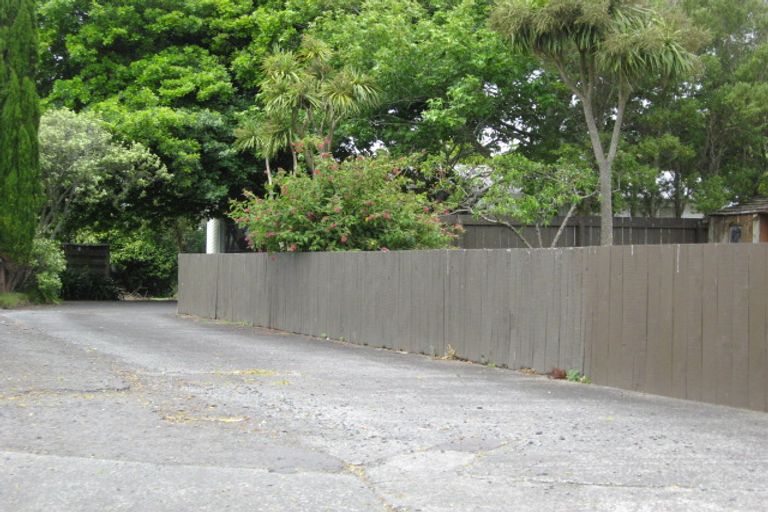 Property details for 39 Wallace Road, Mangere Bridge, Auckland, 2022