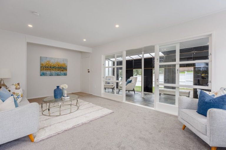 Photo of property in 21 Compton Street, Hillcrest, Auckland, 0627