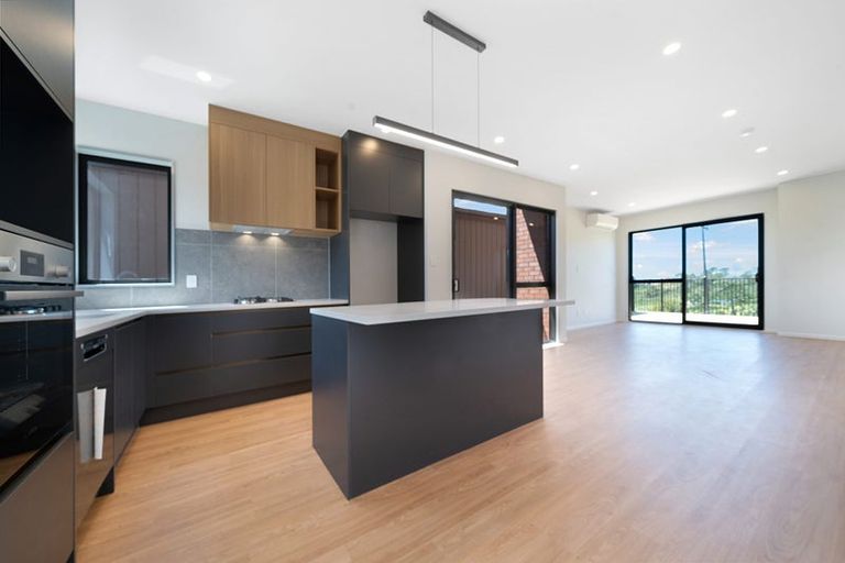 Photo of property in 23 Puhikawa Street, Massey, 0614