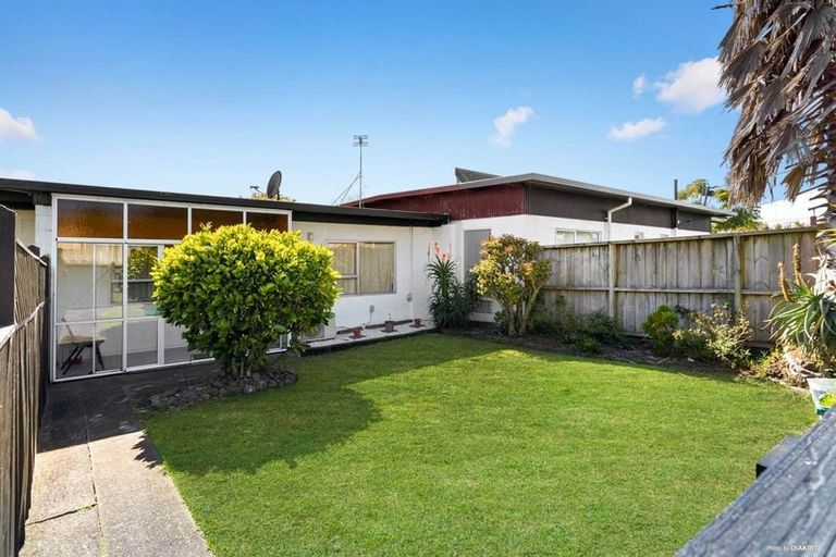 Photo of property in 3/87 Nikau Street, New Lynn, Auckland, 0600