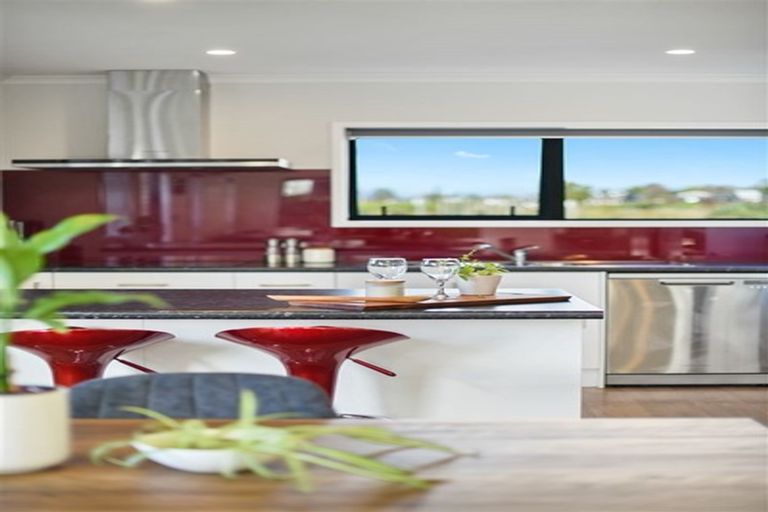 Photo of property in 2 Capper Crescent, Chartwell, Hamilton, 3210