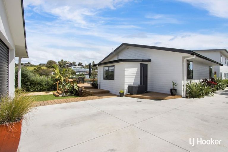 Photo of property in 68 The Crescent, Waihi Beach, 3611