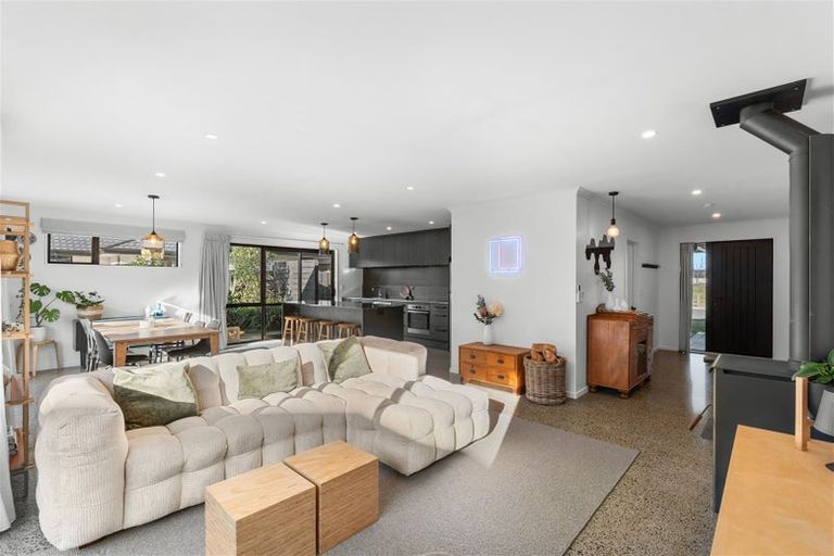 Photo of property in 25 Katrine Drive, Marshland, Christchurch, 8083