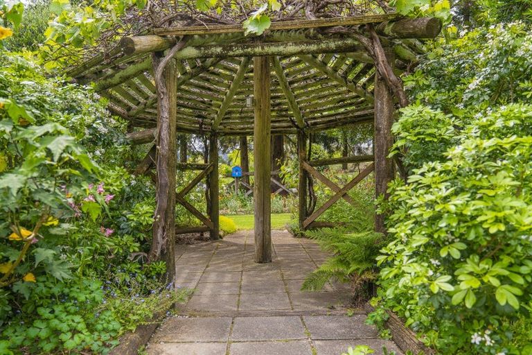 Photo of property in 895 State Highway 25, Whenuakite, Whitianga, 3591