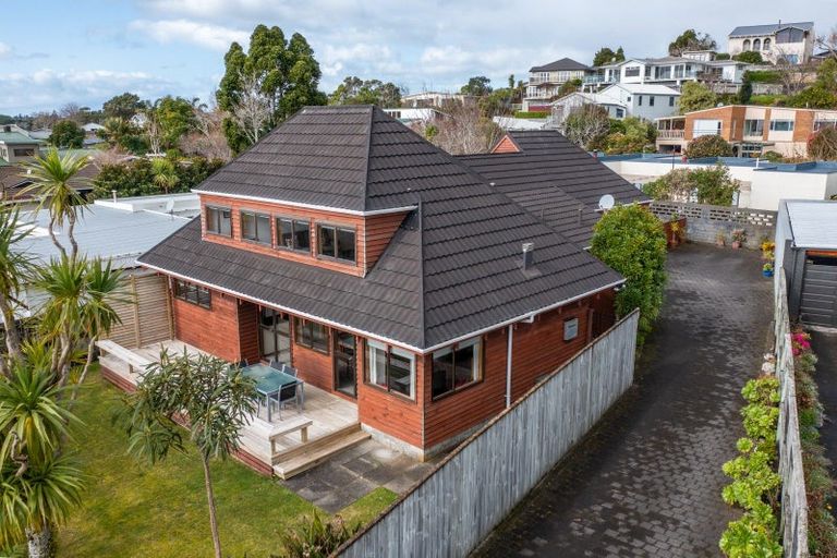 Photo of property in 23 Wesley Avenue, Frankleigh Park, New Plymouth, 4310