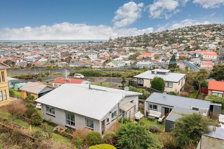 Photo of property in 5 Mccracken Street, Caversham, Dunedin, 9011