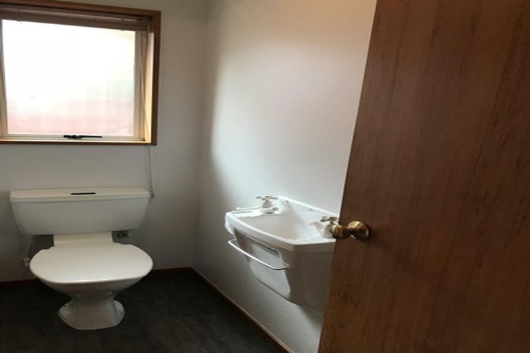 Photo of property in 5 Aberfoyle Place, Parklands, Christchurch, 8083