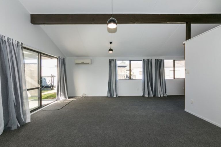 Photo of property in 1 Tait Drive, Pirimai, Napier, 4112