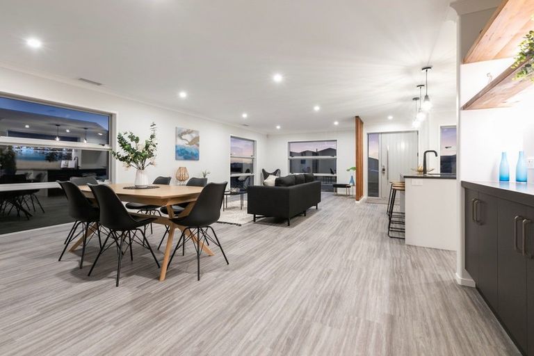 Photo of property in 32 Montiicola Drive, Papamoa Beach, Papamoa, 3118