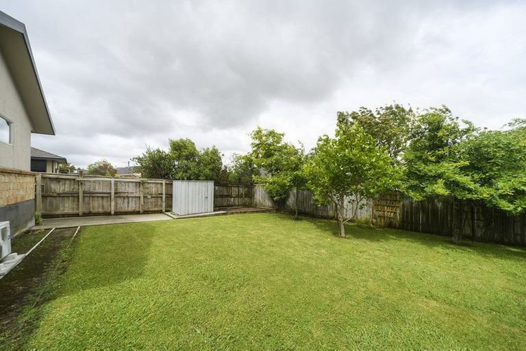 Photo of property in 21 Johnstone Drive, Fitzherbert, Palmerston North, 4410