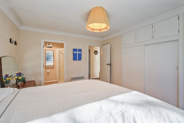 Photo of property in 16 Stormont Place, Avonhead, Christchurch, 8042