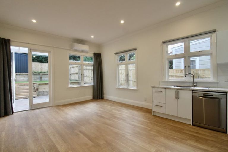 Photo of property in 37 Roy Street, Newtown, Wellington, 6021