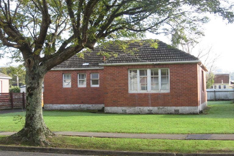 Photo of property in 10 Keys Street, Naenae, Lower Hutt, 5011