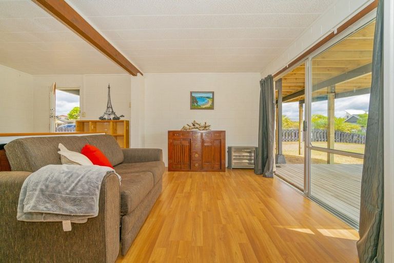 Photo of property in 180 Captain Cook Road, Cooks Beach, Whitianga, 3591