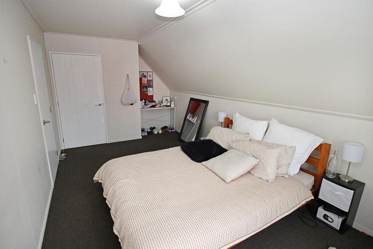 Photo of property in 24 Hyde Street, North Dunedin, Dunedin, 9016