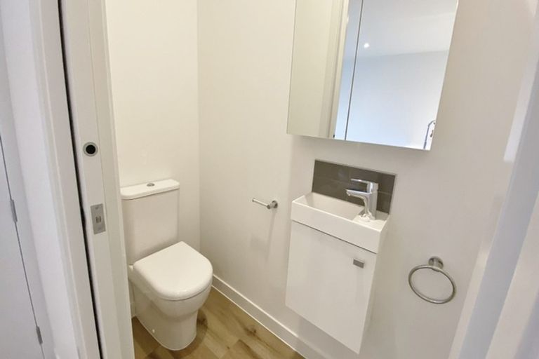 Photo of property in 36 Walter Merton Road, Hobsonville, Auckland, 0616