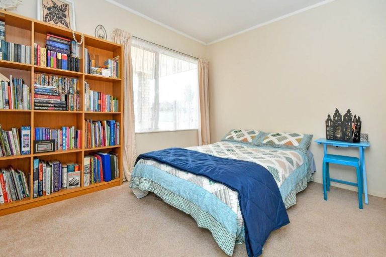 Photo of property in 22 Sheriff Place, Randwick Park, Auckland, 2105