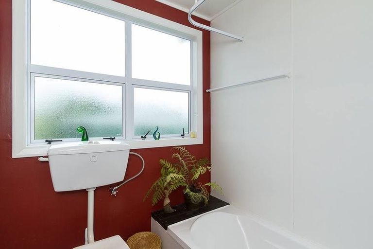 Photo of property in 19a Bristol Street, Trentham, Upper Hutt, 5018