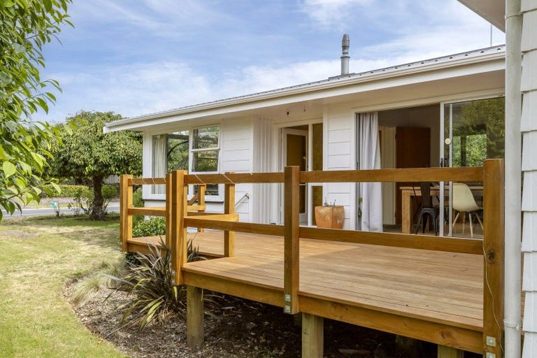 Photo of property in 17 Richmond Avenue, Richmond Heights, Taupo, 3330