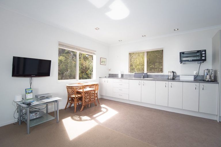 Photo of property in 9 Toi Track, Russell, 0272