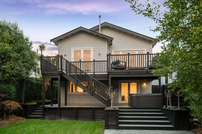 Photo of property in 27 Wales Street, Maori Hill, Dunedin, 9010