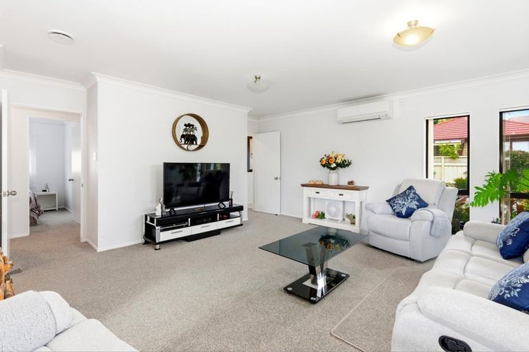 Photo of property in 11 Maurton Place, Onerahi, Whangarei, 0110