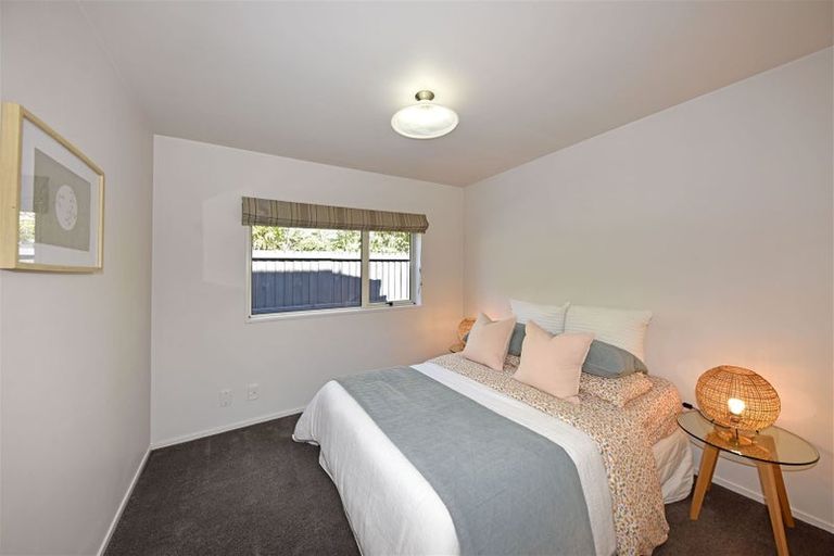 Photo of property in 1/3 Creyke Road, Ilam, Christchurch, 8041