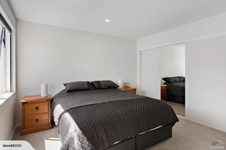 Photo of property in 12 Watermill Lane, Silverdale, 0932