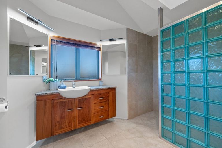 Photo of property in 128 Lake Terrace Road, Burwood, Christchurch, 8061