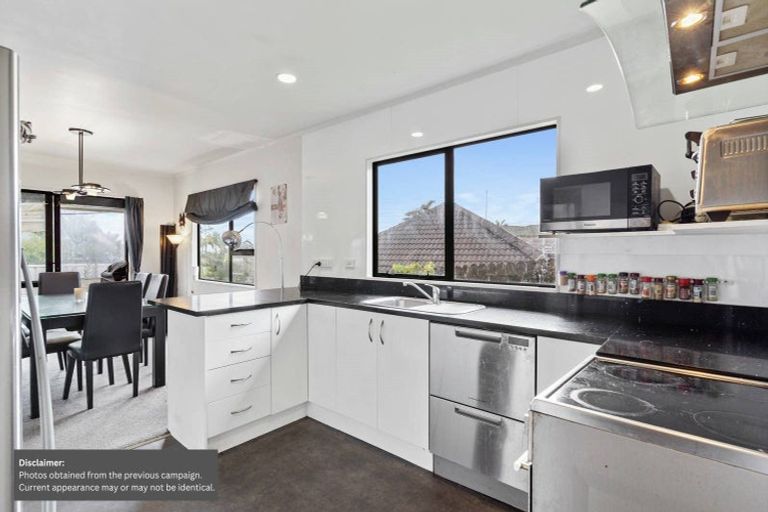 Photo of property in 1/20 Lowburn Place, Clover Park, Auckland, 2019