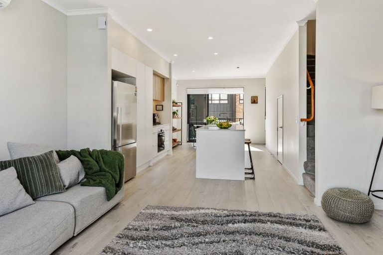 Photo of property in 3 Patrol Lane, Hobsonville, Auckland, 0616