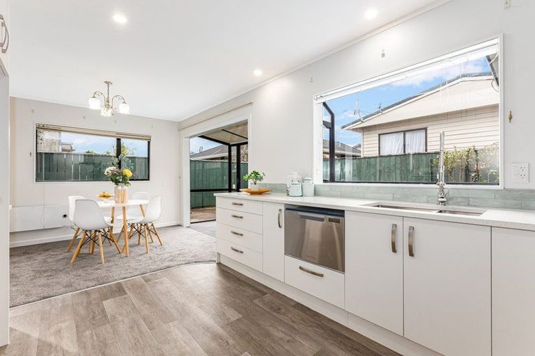 Photo of property in 2/25 Vincent Street, Waterloo, Lower Hutt, 5011