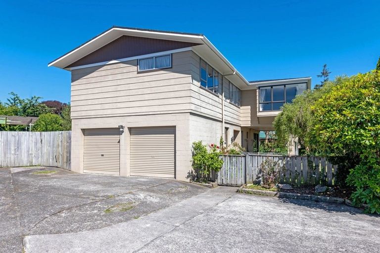 Photo of property in 30 Neri Crescent, Pomare, Rotorua, 3015