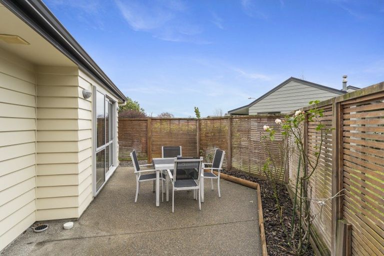 Photo of property in 11b Poneke Drive, Waikanae, 5036