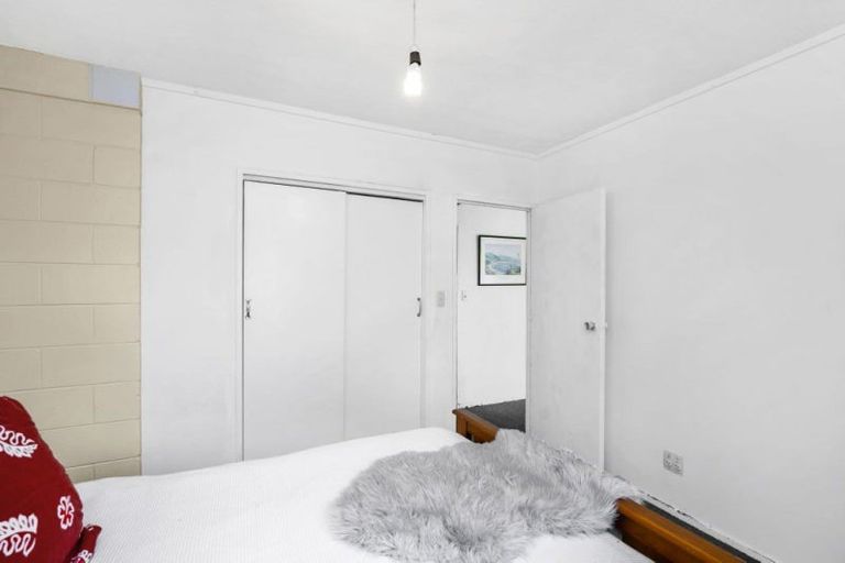 Photo of property in 1/1 Harland Street, Brooklyn, Wellington, 6021