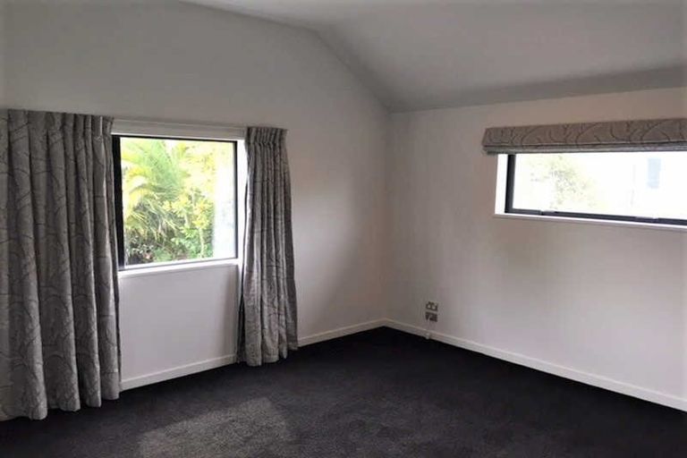 Photo of property in 82 Springfield Road, St Albans, Christchurch, 8014