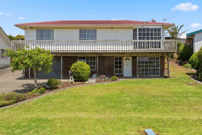 Photo of property in 40 Marendellas Drive, Bucklands Beach, Auckland, 2014