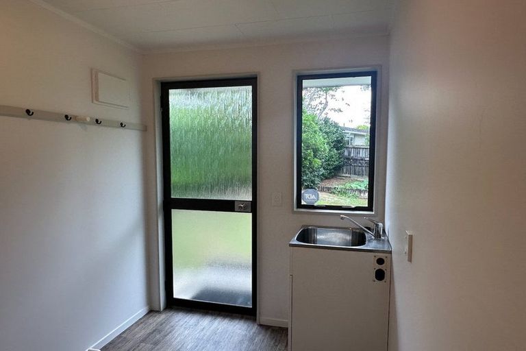 Photo of property in 11 Uenuku Place, Waitara, 4320