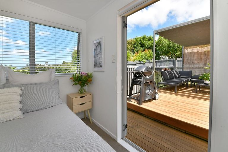 Photo of property in 52b Bay Street, Red Beach, 0932