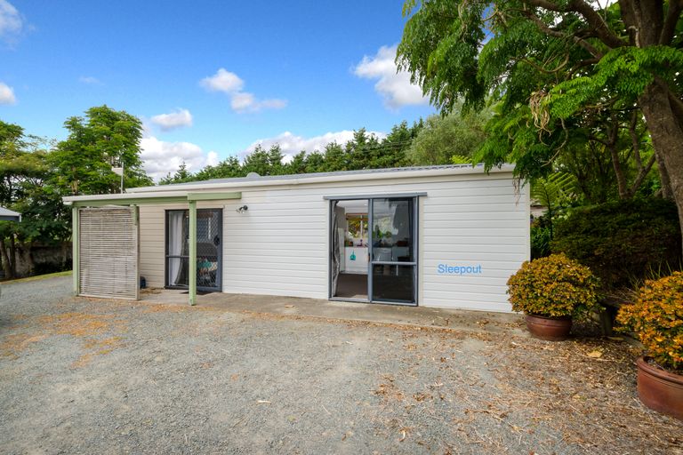 Photo of property in 535 Peak Road, Helensville, 0875