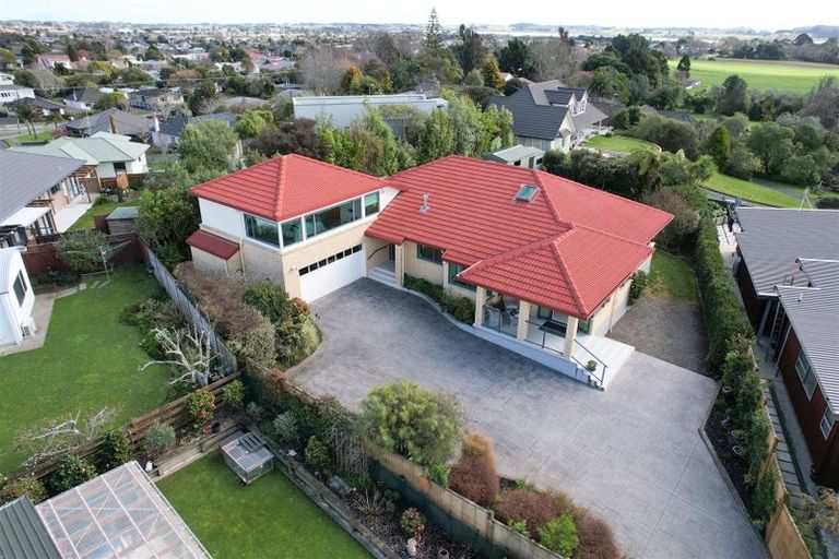 Photo of property in 13 Claremont Rise, Levin, 5510