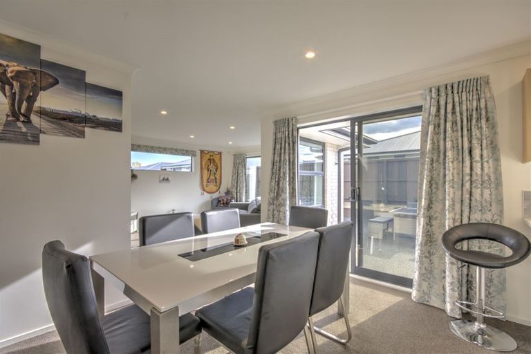 Photo of property in 17 Tutton (pvt) Mews, Rangiora, 7400