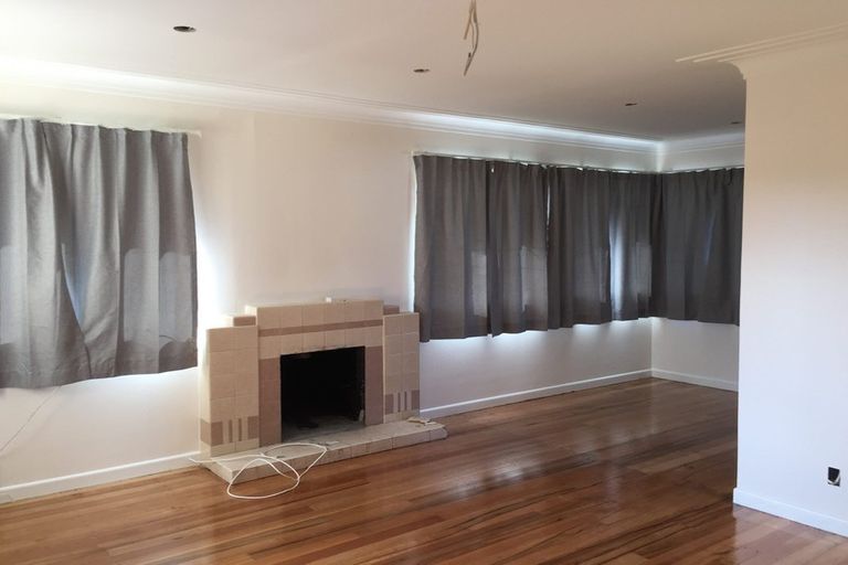 Photo of property in 1/60 Racecourse Road, Waiuku, 2123