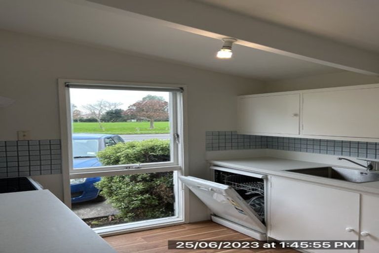 Photo of property in 1/59 Maidstone Road, Ilam, Christchurch, 8041