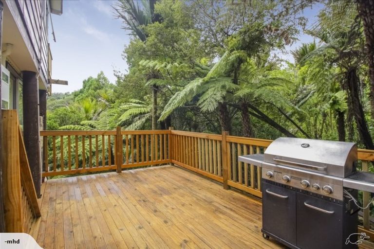 Photo of property in 29 Warner Park Avenue, Laingholm, Auckland, 0604