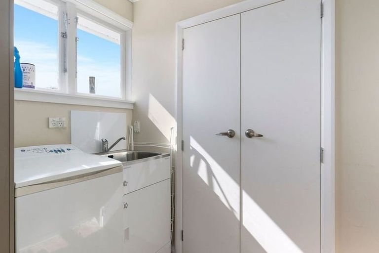 Photo of property in 6 Chittick Street, Stokes Valley, Lower Hutt, 5019